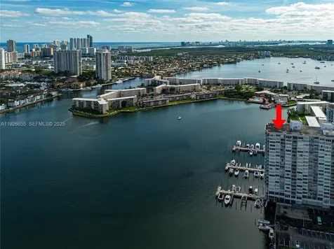 18011 Biscayne Boulevard Aventura FL 33160
