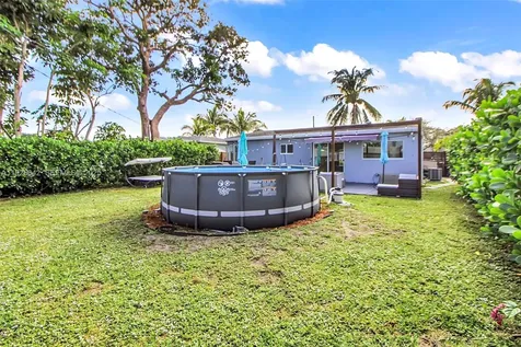 201 NW 51st Court Oakland Park FL 33309
