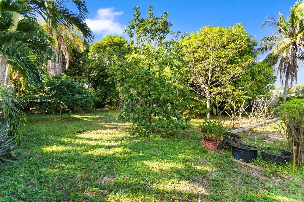 425 NW 7th Terrace Fort Lauderdale FL 33311