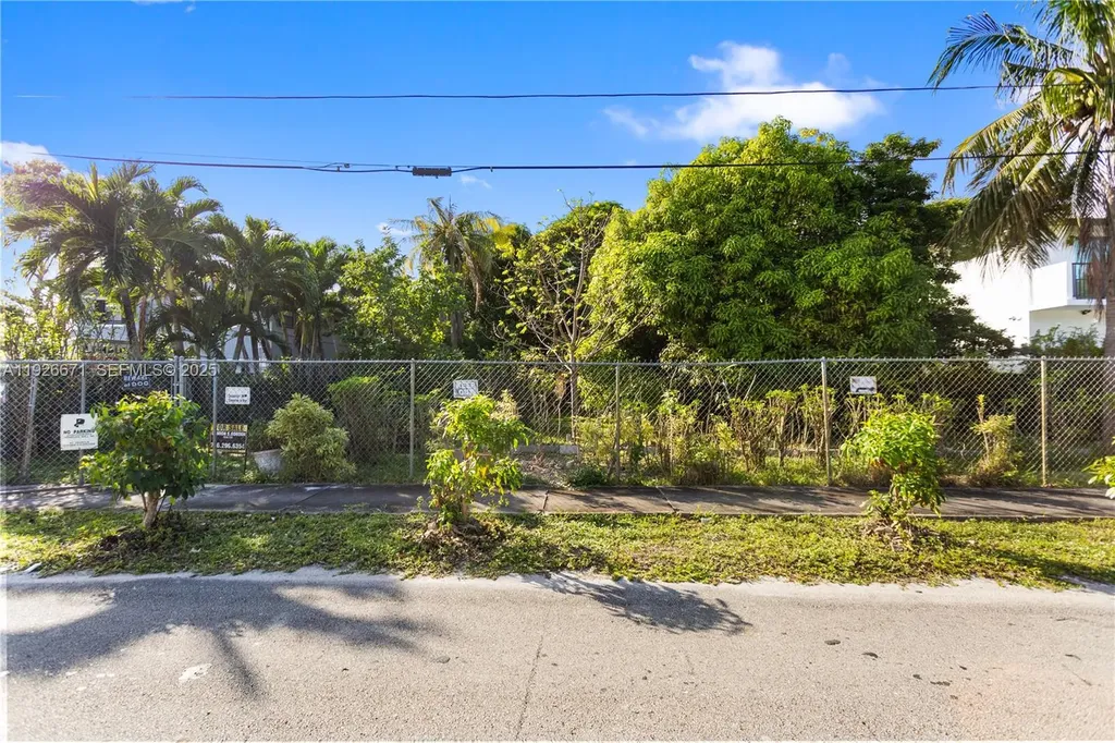 425 NW 7th Terrace Fort Lauderdale FL 33311