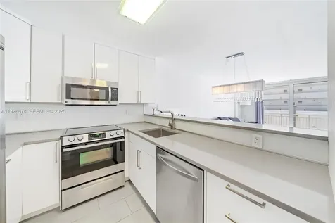 345 Ocean Drive Miami Beach FL 33139