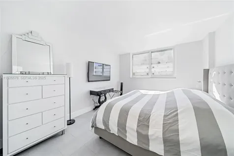 345 Ocean Drive Miami Beach FL 33139