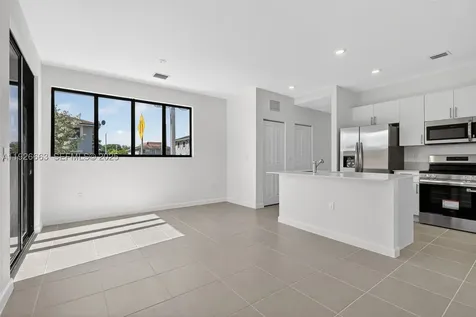 13885 SW 261 Terrace Homestead FL 33032
