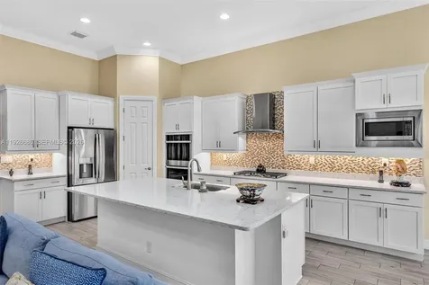 9172 E Leon Circle E Parkland FL 33076