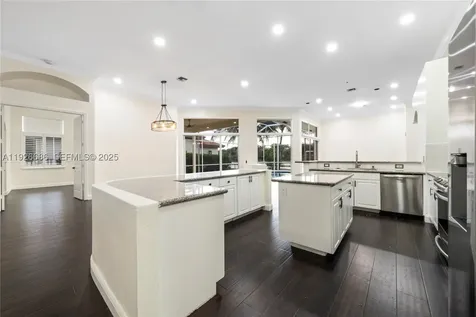 2893 Oakbrook Drive Weston FL 33332