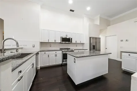 2893 Oakbrook Drive Weston FL 33332
