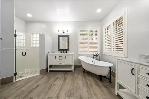 2893 Oakbrook Drive Weston FL 33332