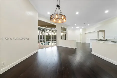 2893 Oakbrook Drive Weston FL 33332