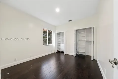 2893 Oakbrook Drive Weston FL 33332
