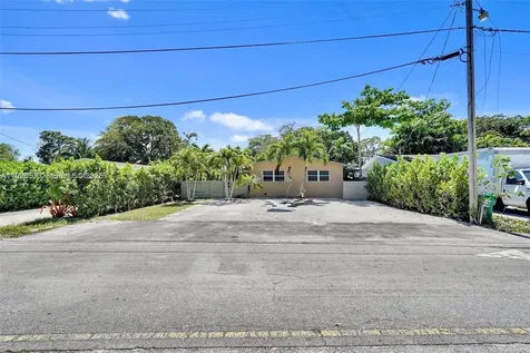 2470 NE 182nd Terrace North Miami Beach FL 33160