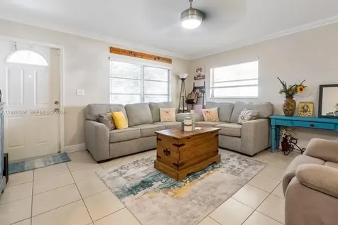 7002 NW 95th Avenue Tamarac FL 33321