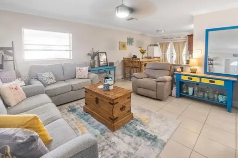 7002 NW 95th Avenue Tamarac FL 33321