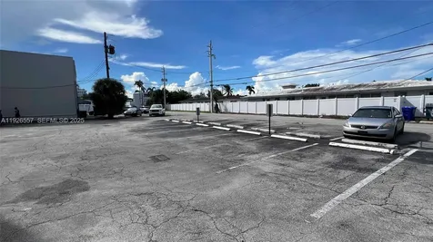 2727 E Oakland Park Boulevard Fort Lauderdale FL 33306