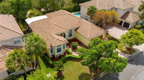 7116 W Pinecreek Way Coconut Creek FL 33073