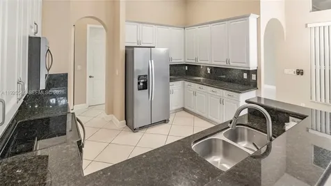 7116 W Pinecreek Way Coconut Creek FL 33073