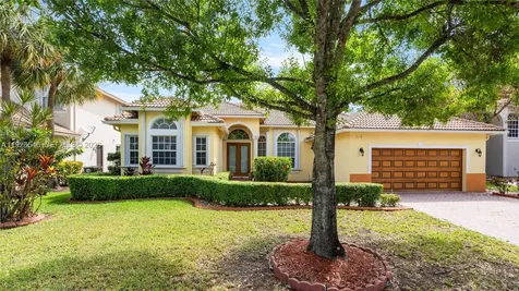 7116 W Pinecreek Way Coconut Creek FL 33073