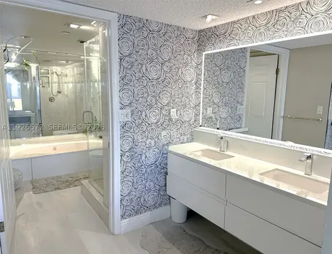 18000 N Bay Road Sunny Isles Beach FL 33160