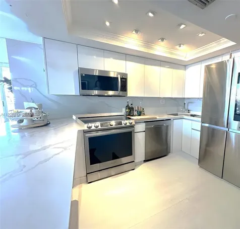 18000 N Bay Road Sunny Isles Beach FL 33160