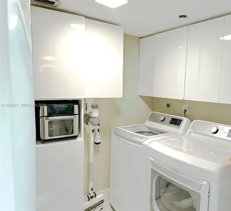 18000 N Bay Road Sunny Isles Beach FL 33160