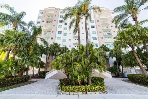 18000 N Bay Road Sunny Isles Beach FL 33160