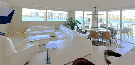 18000 N Bay Road Sunny Isles Beach FL 33160