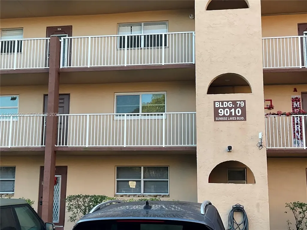 9010 Sunrise Lakes Boulevard Sunrise FL 33322