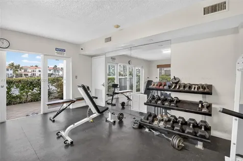 2600 S Ocean Drive Hollywood FL 33019