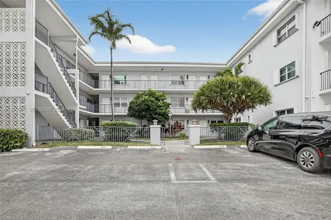 2600 S Ocean Drive Hollywood FL 33019