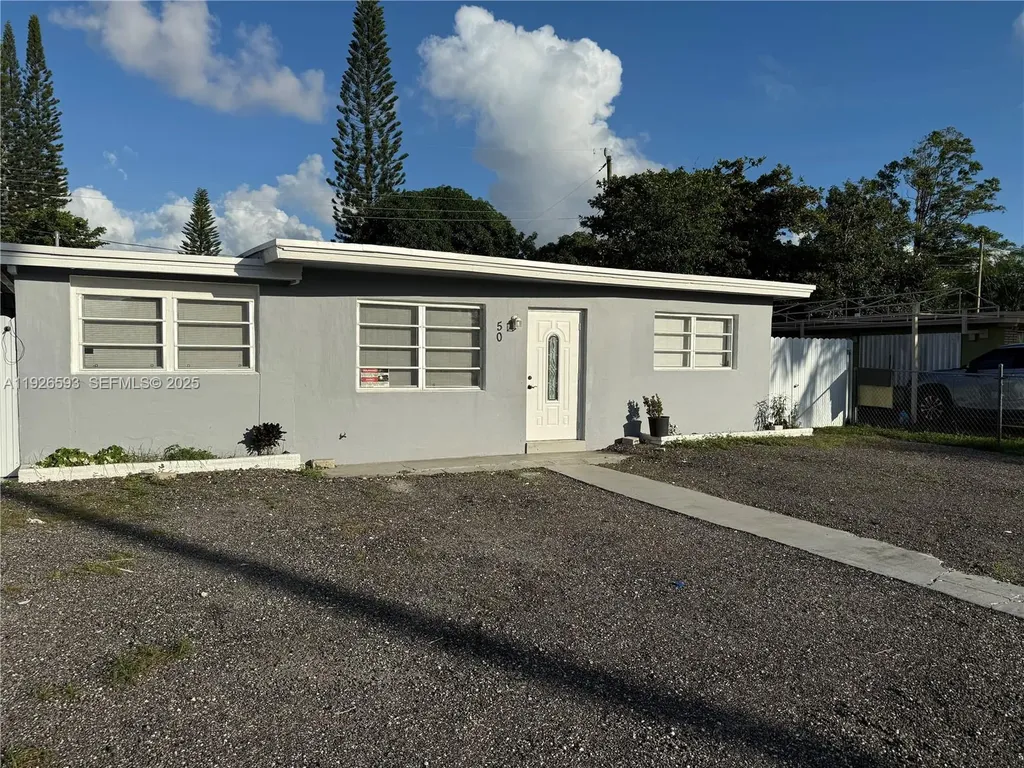 501 S 61st Terrace Hollywood FL 33023