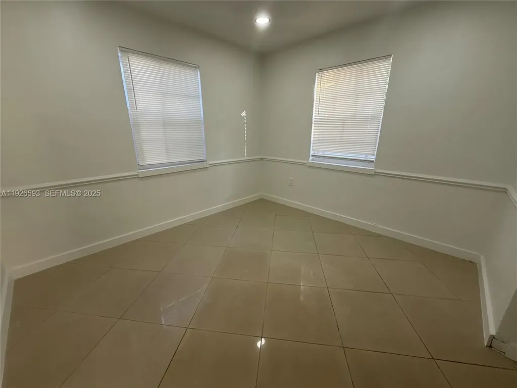 501 S 61st Terrace Hollywood FL 33023