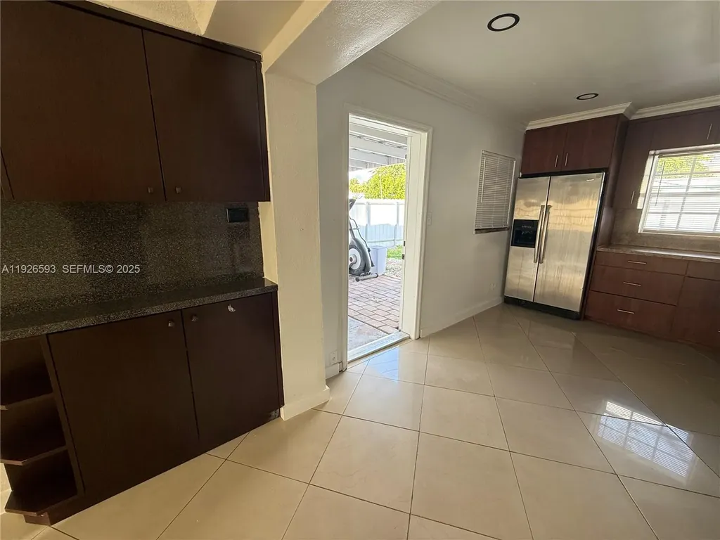 501 S 61st Terrace Hollywood FL 33023