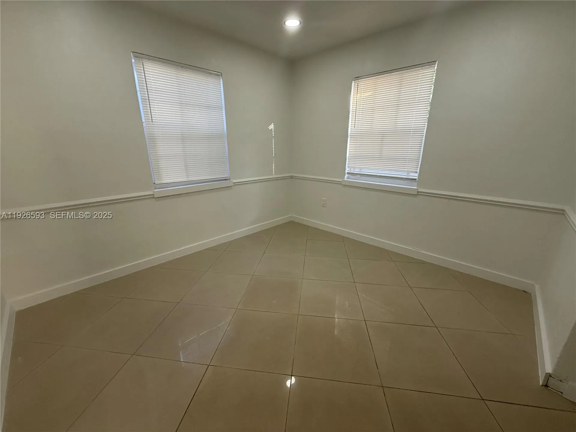 501 S 61st Terrace Hollywood FL 33023