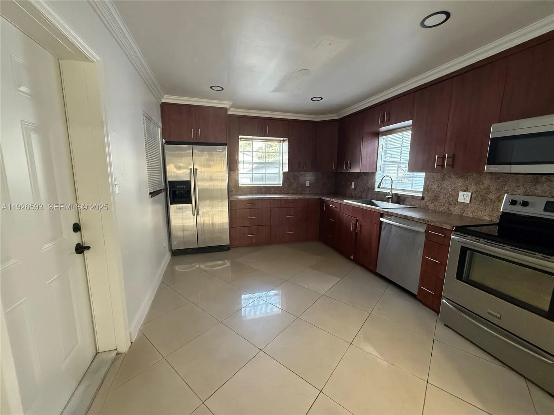 501 S 61st Terrace Hollywood FL 33023