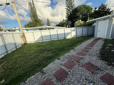 501 S 61st Terrace Hollywood FL 33023