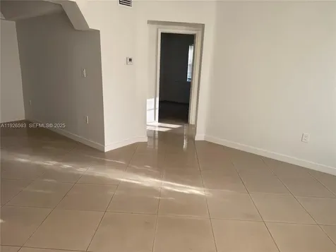 501 S 61st Terrace Hollywood FL 33023