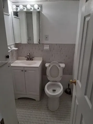 2905 Point East Drive Aventura FL 33160
