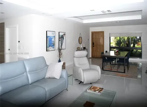 2734 SE 14th Street Pompano Beach FL 33062