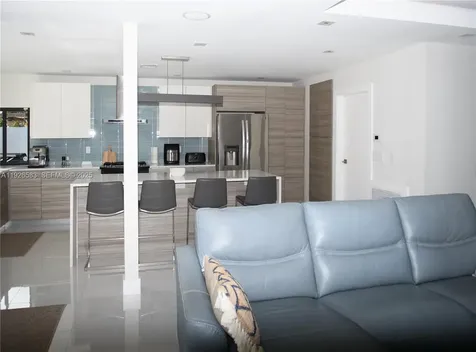 2734 SE 14th Street Pompano Beach FL 33062