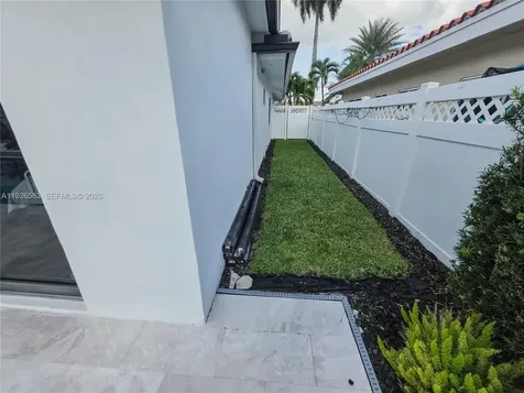 2734 SE 14th Street Pompano Beach FL 33062