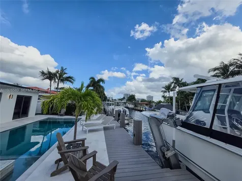 2734 SE 14th Street Pompano Beach FL 33062