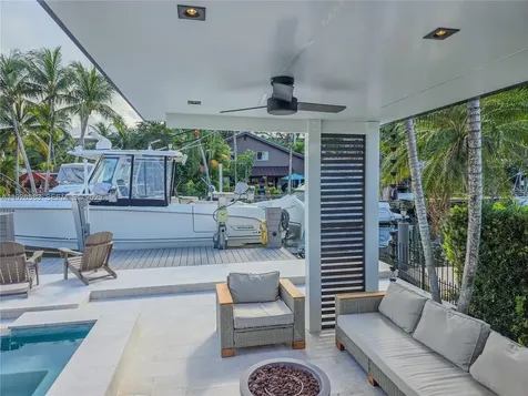 2734 SE 14th Street Pompano Beach FL 33062