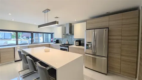 2734 SE 14th Street Pompano Beach FL 33062