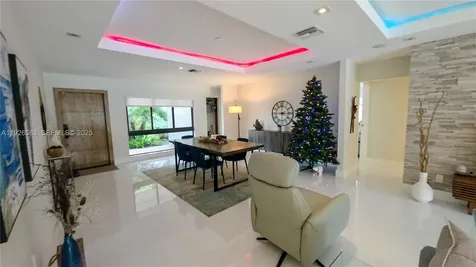 2734 SE 14th Street Pompano Beach FL 33062