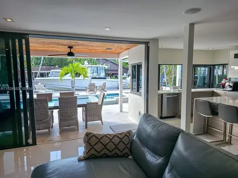 2734 SE 14th Street Pompano Beach FL 33062