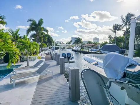 2734 SE 14th Street Pompano Beach FL 33062