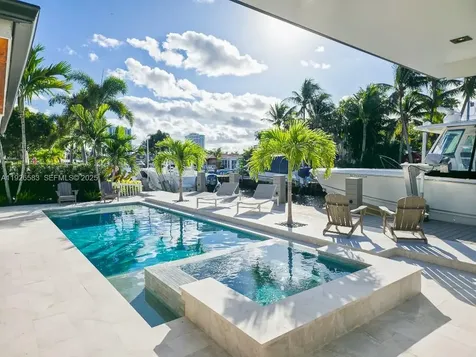 2734 SE 14th Street Pompano Beach FL 33062