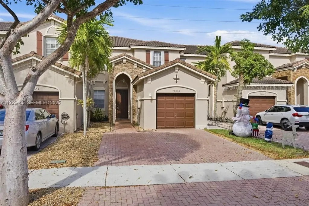 15369 SW 8th Lane Miami FL 33194