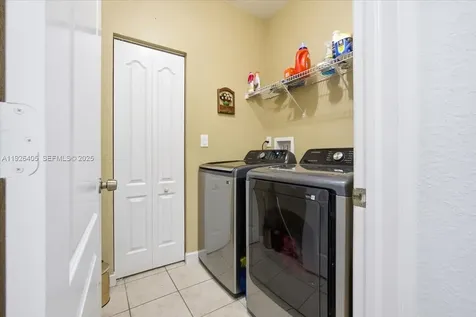 15369 SW 8th Lane Miami FL 33194