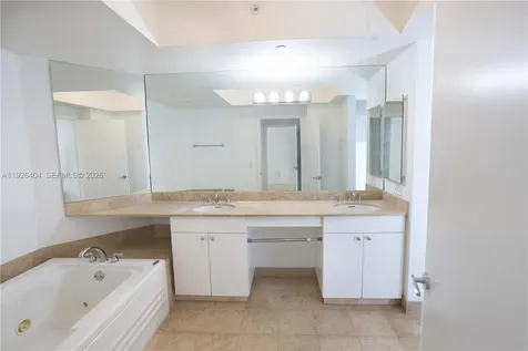 4779 Collins Avenue Miami Beach FL 33140
