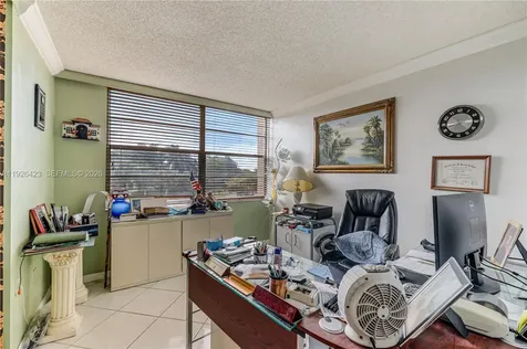 1100 Saint Charles Place Pembroke Pines FL 33026